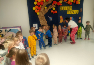 Tygryski śpiewają piosenkę o misiu