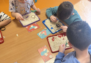 Kiedy na Ziemi mieszkały dinozaury?