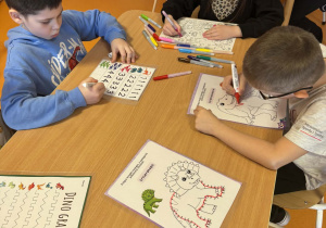 Kiedy na Ziemi mieszkały dinozaury?