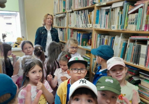 W bibliotece i w szkole