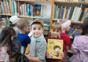 W bibliotece i w szkole