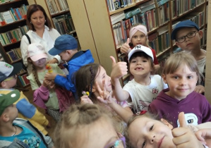 W bibliotece i w szkole