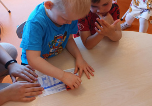 Marcelina i Karolina w odwiedzinach u przedszkolaków