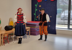 Stroje łowickie